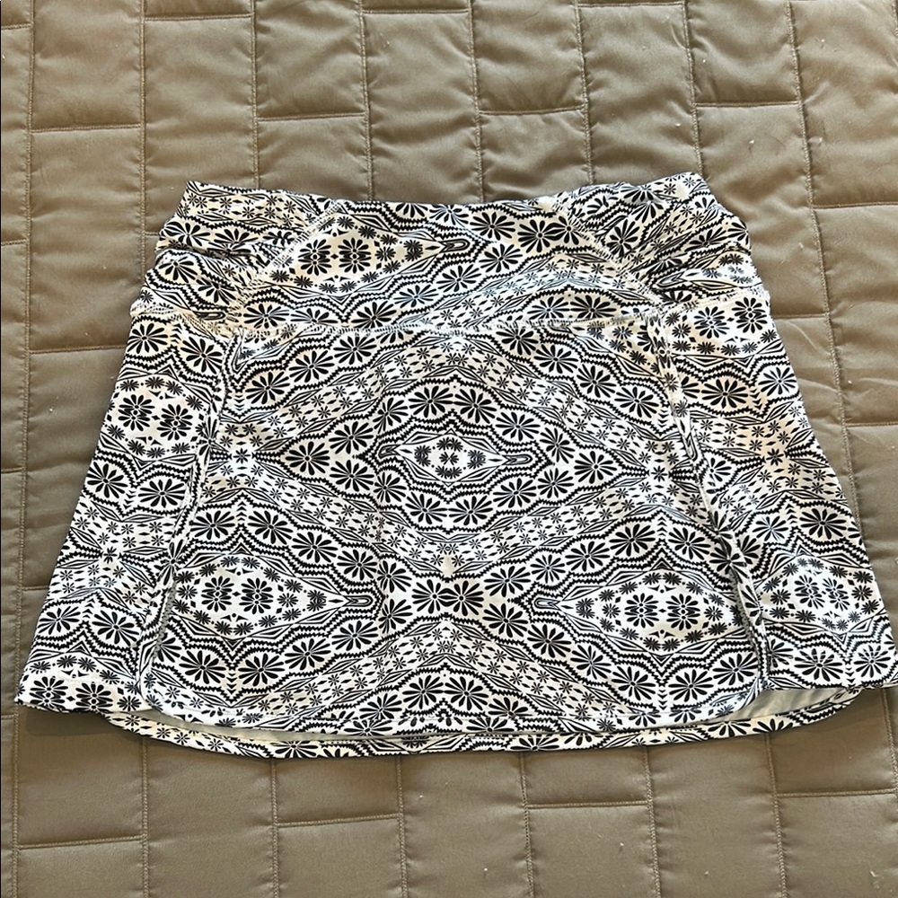 Athleta Black and White Skort